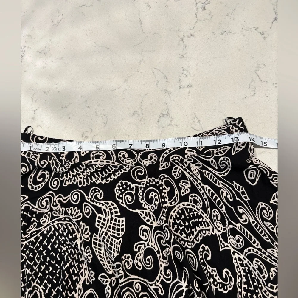 Desigual Asymmetrical Black And White Skirt With Blue Flower Size EUR Medium - Picture 6 of 7